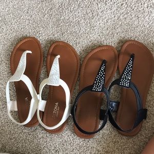 Arizona jean co sandals bundle